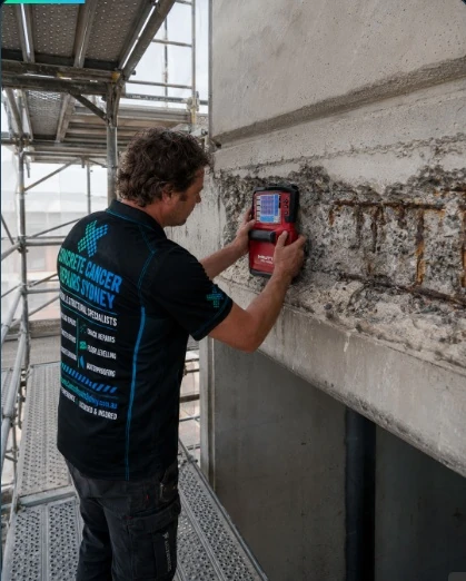 Fixed Scaffolding concrete repair project access